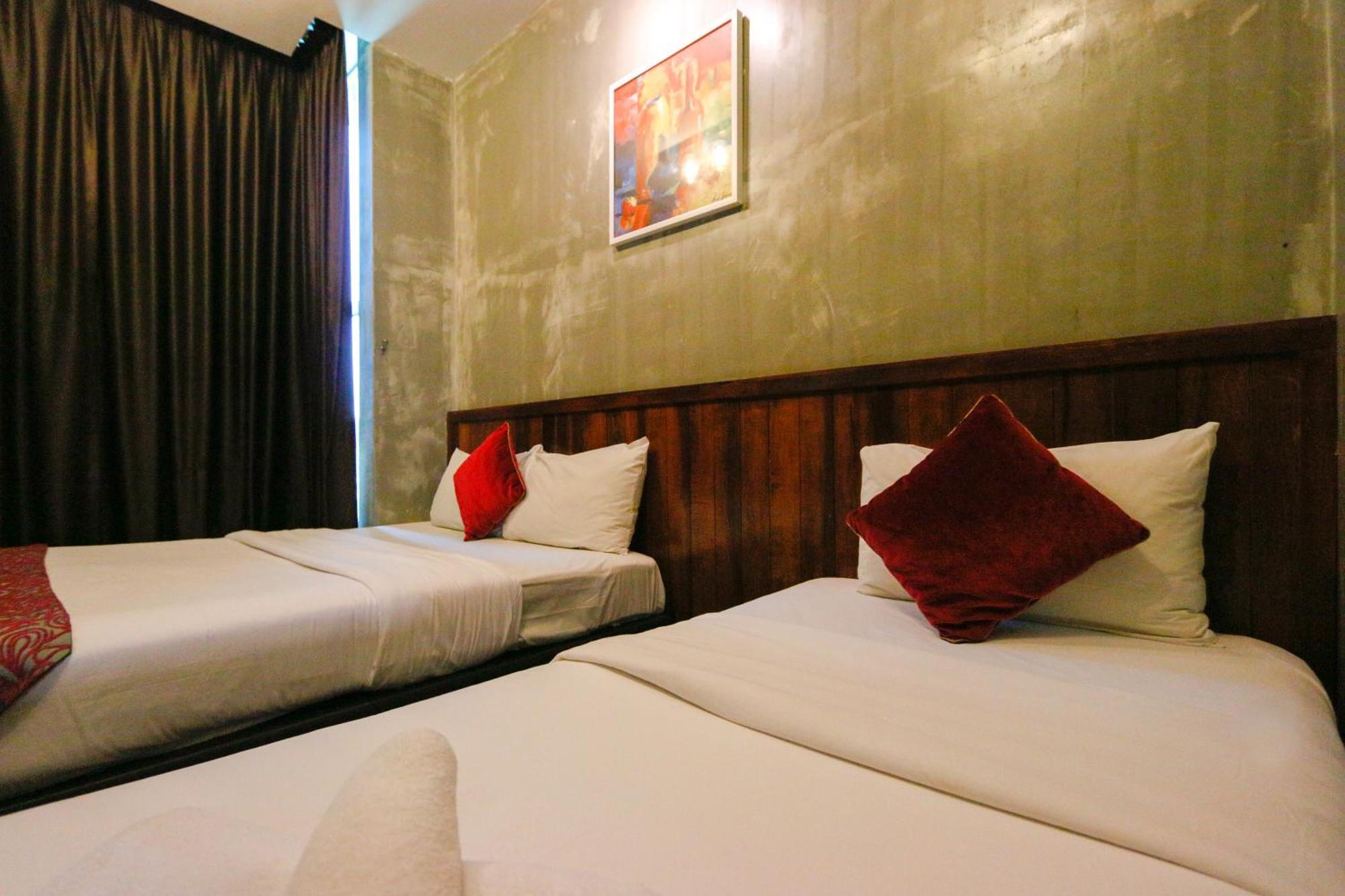 Anggun Hotel Seri Iskandar Ngoại thất bức ảnh