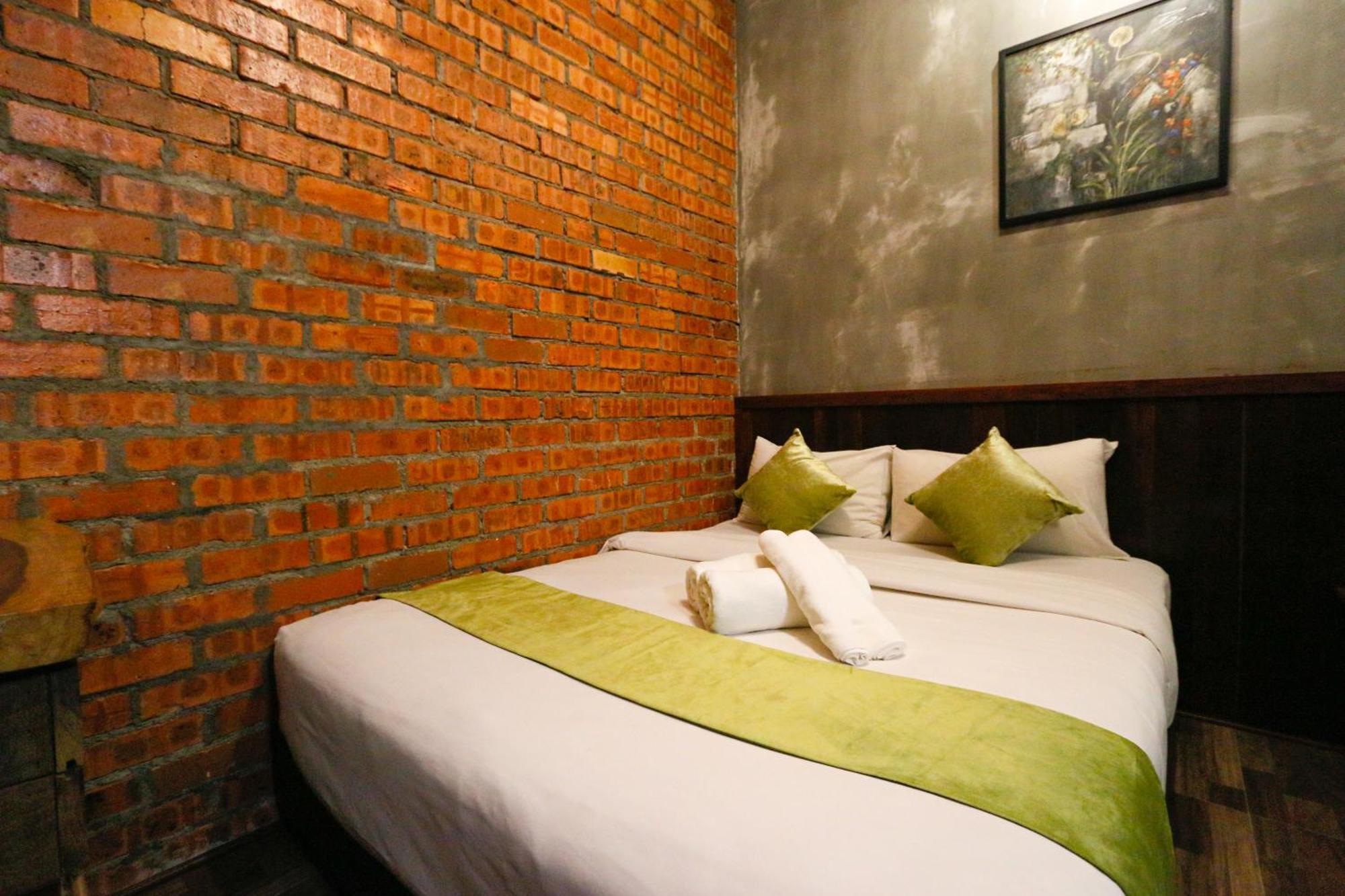 Anggun Hotel Seri Iskandar Ngoại thất bức ảnh