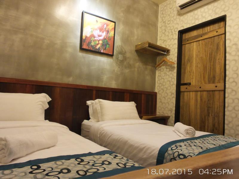 Anggun Hotel Seri Iskandar Ngoại thất bức ảnh